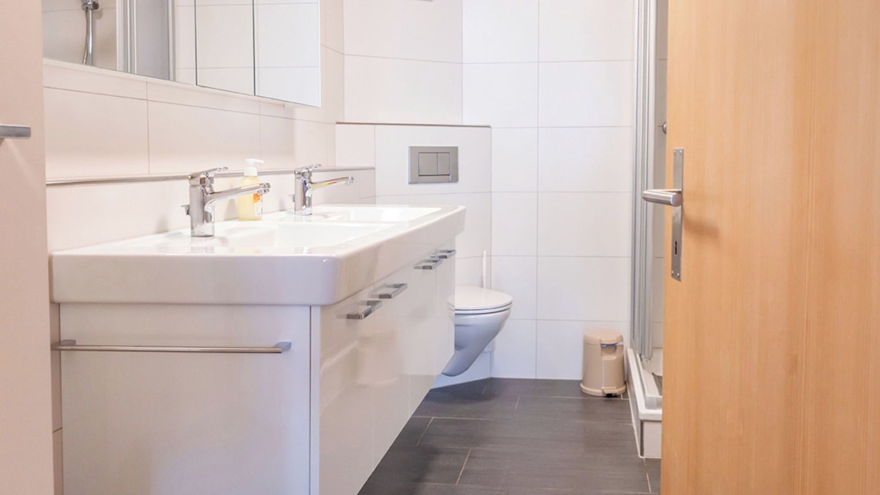 Photo of Bathroom in Cumbel