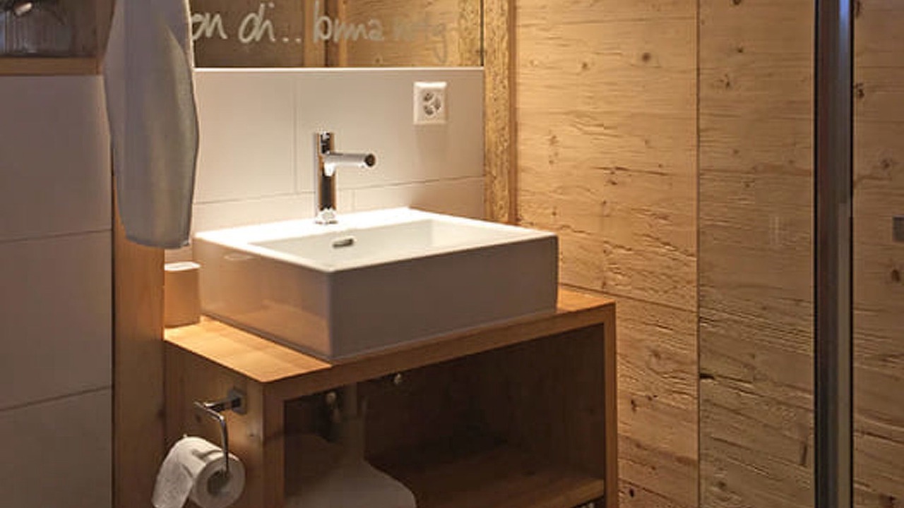 Photo of Bathroom in Flond