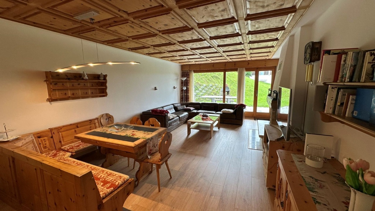 Photo of Livingroom in Surcuolm