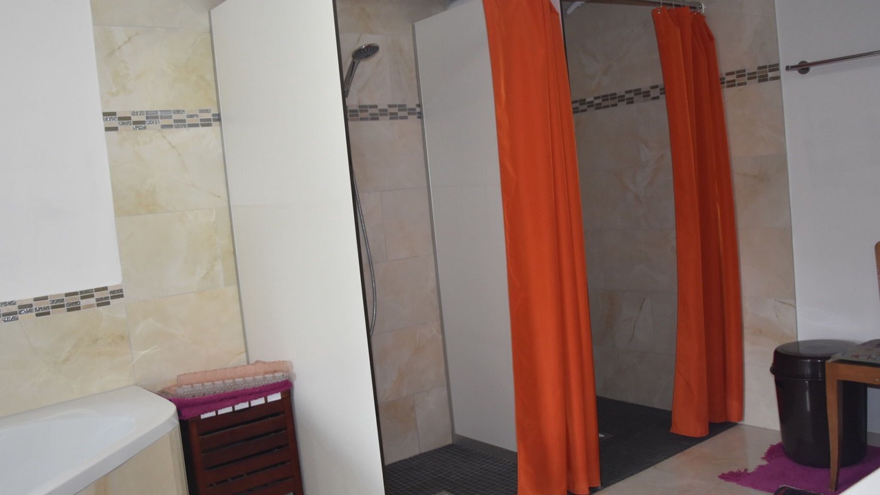 Photo of Bathroom in Degen