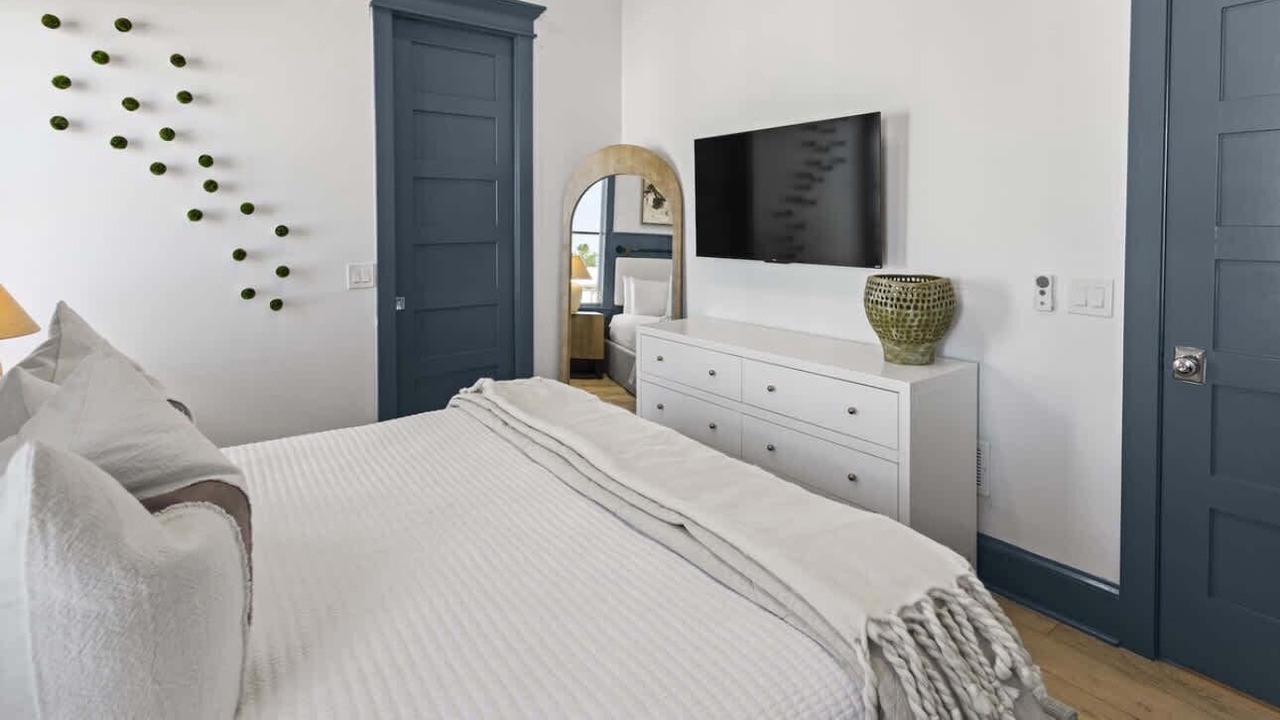 Photo of Bedroom in Bradenton Beach