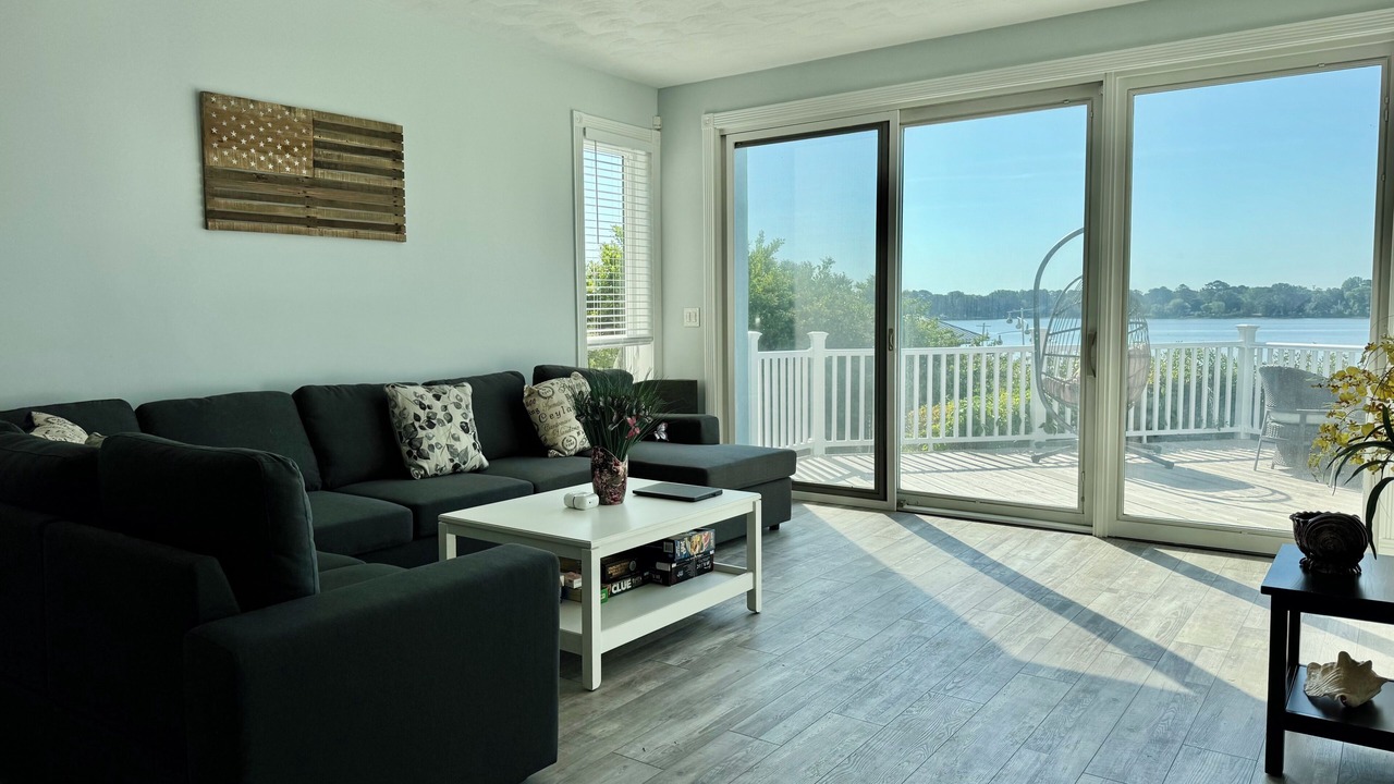 Photo of Livingroom in Portsmouth
