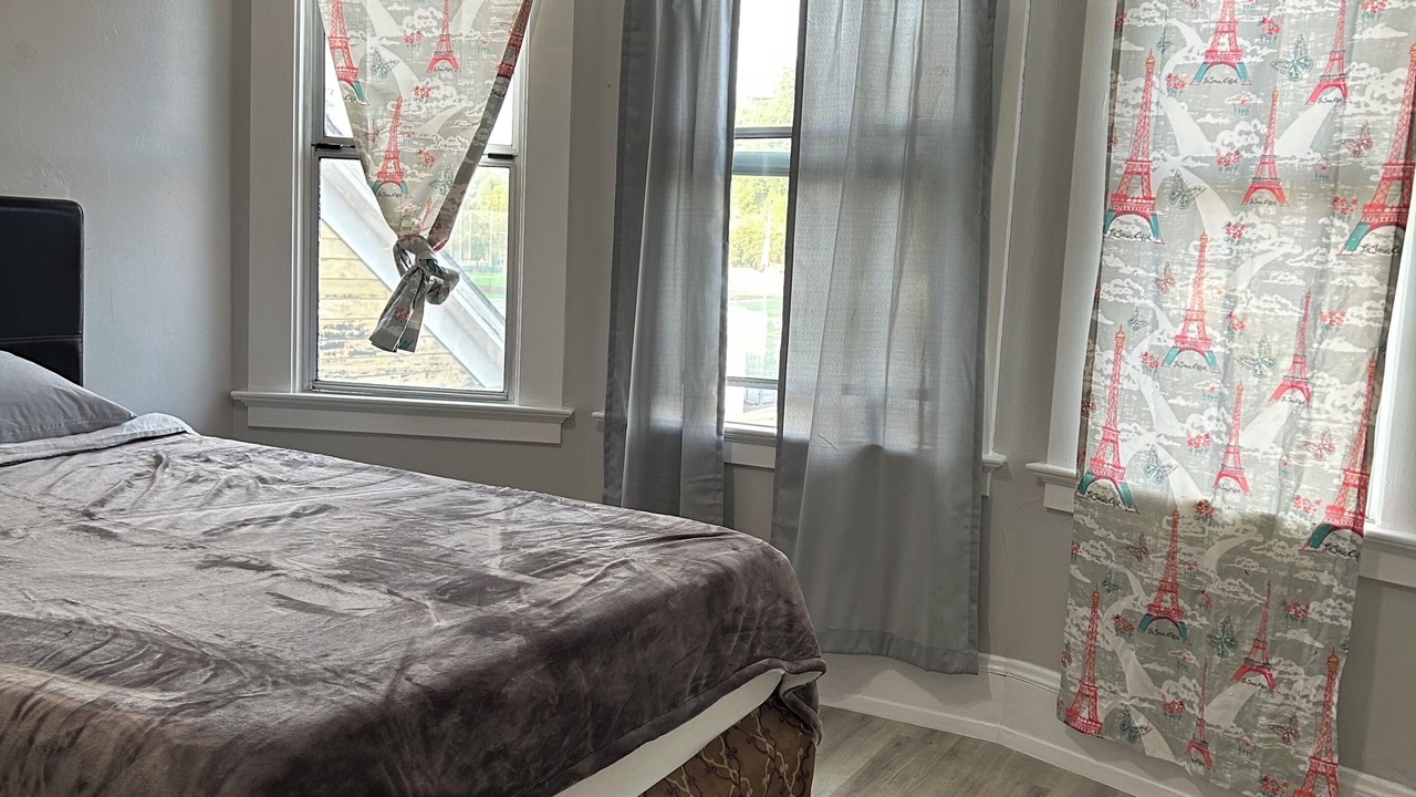 Photo of Bedroom in Crockett