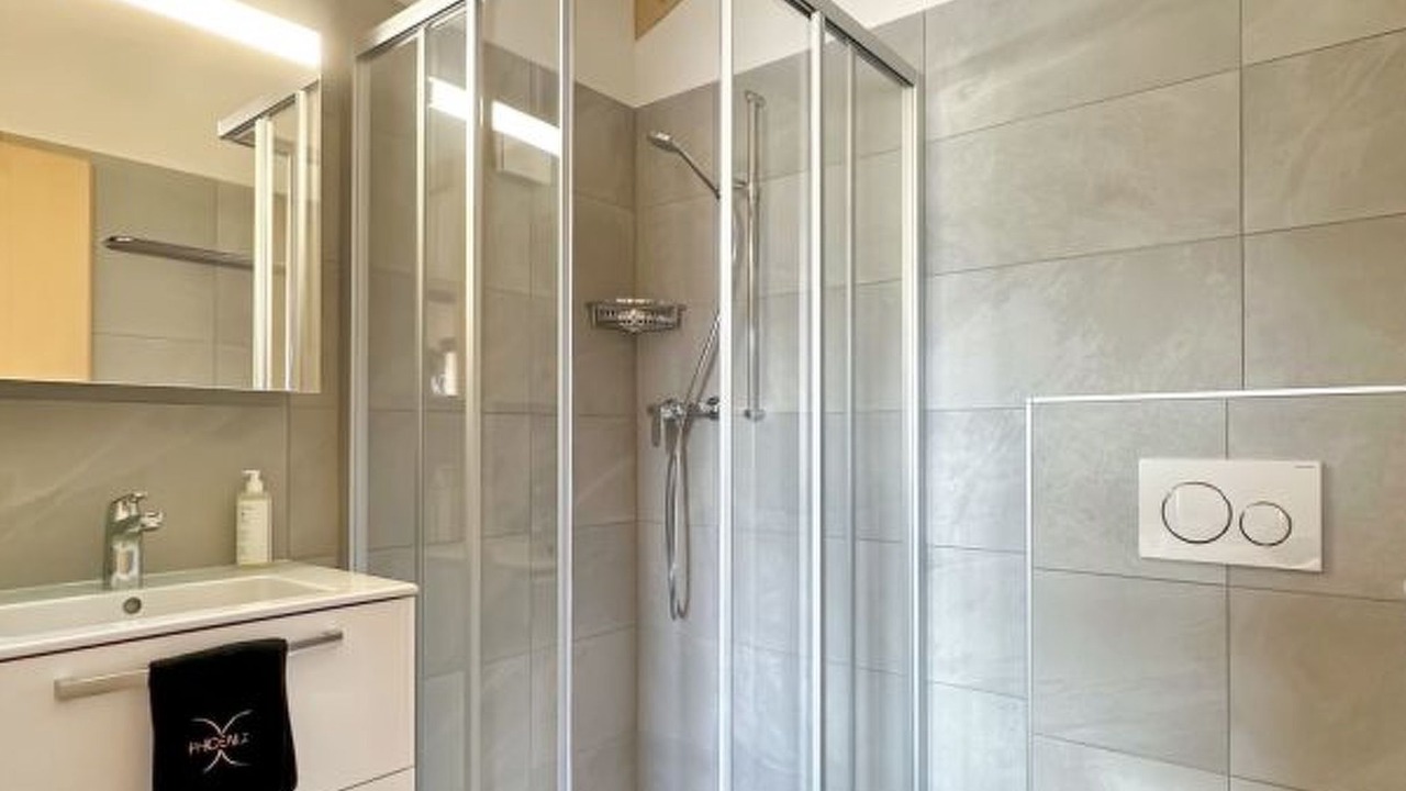 Photo of Bathroom in Grone