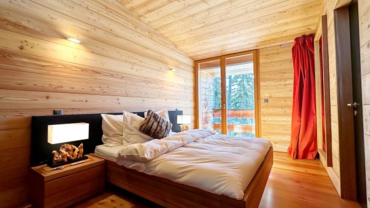 Photo of Others in Lens