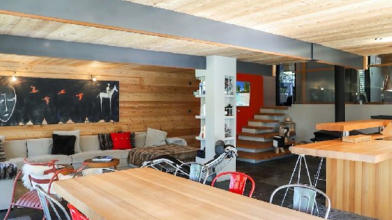 Photo of Livingroom in Lens