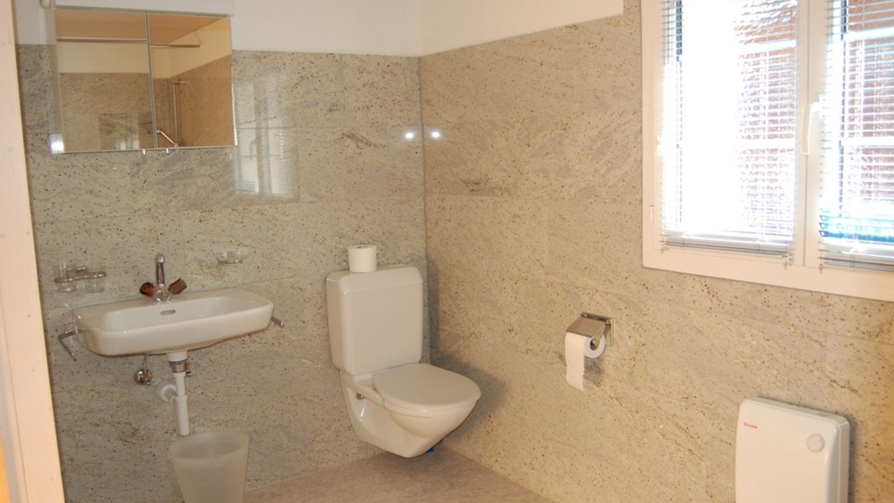Photo of Bathroom in Tujetsch