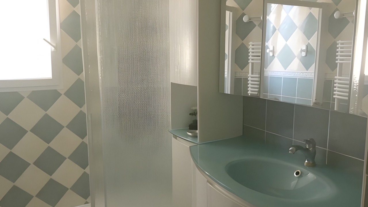 Photo of Bathroom in Saint-Michel-en-l'Herm