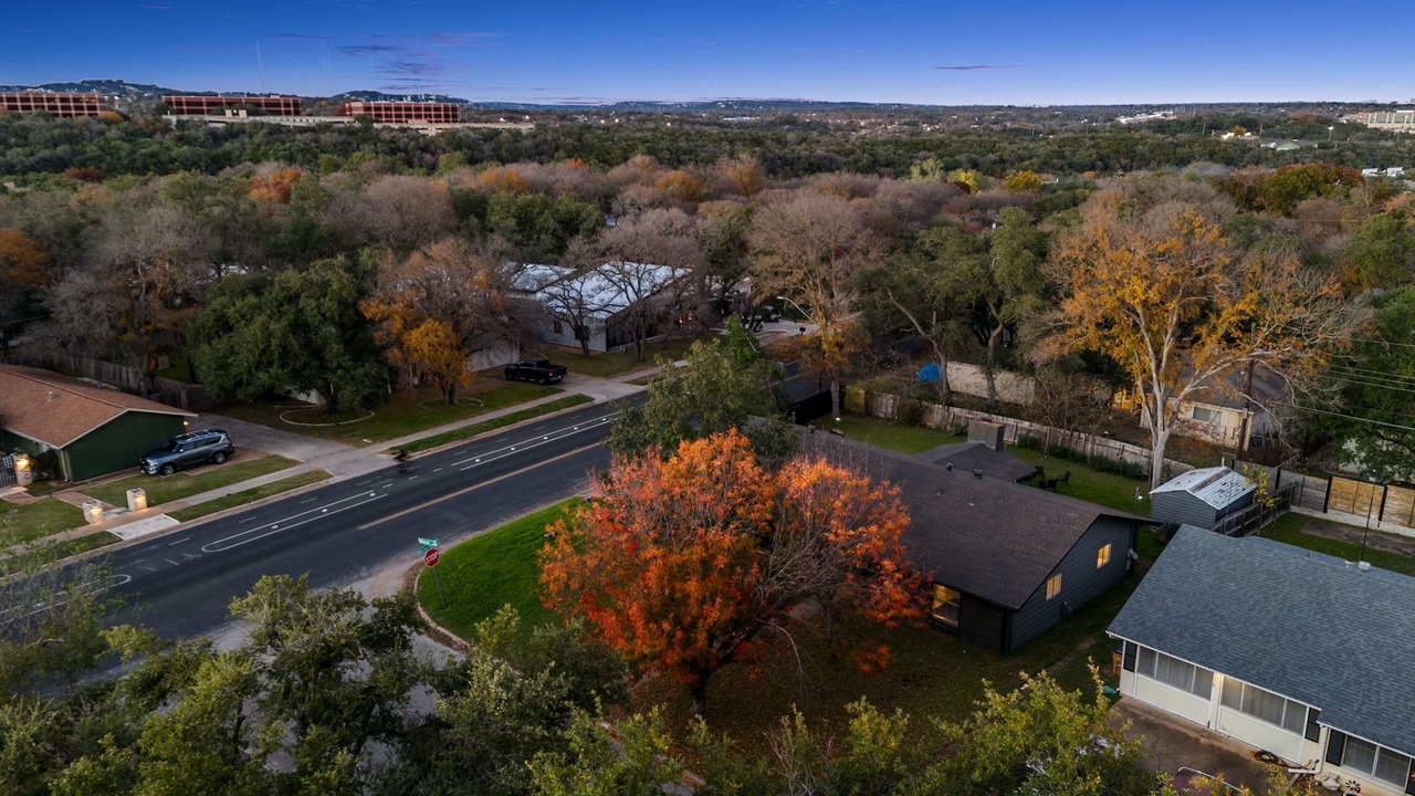 Photo of Outdoor in Barton Hills