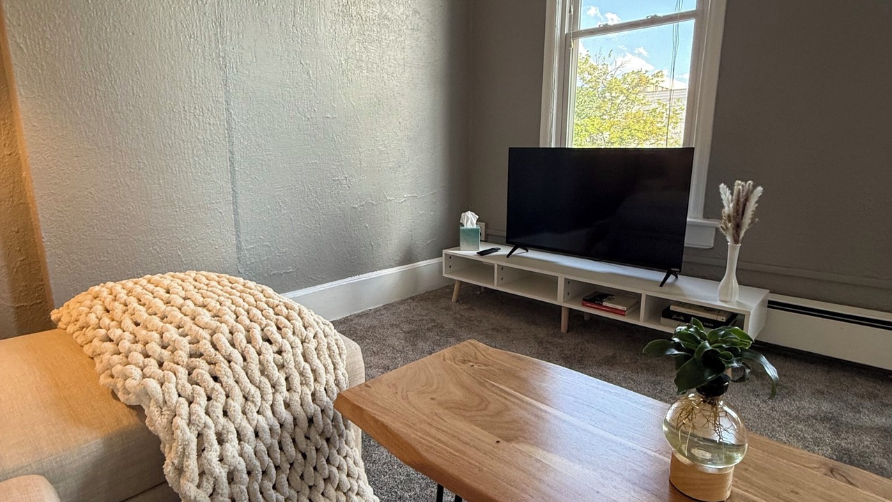 Photo of Livingroom in Ballpark