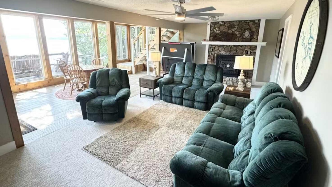 Photo of Livingroom in Linn Creek