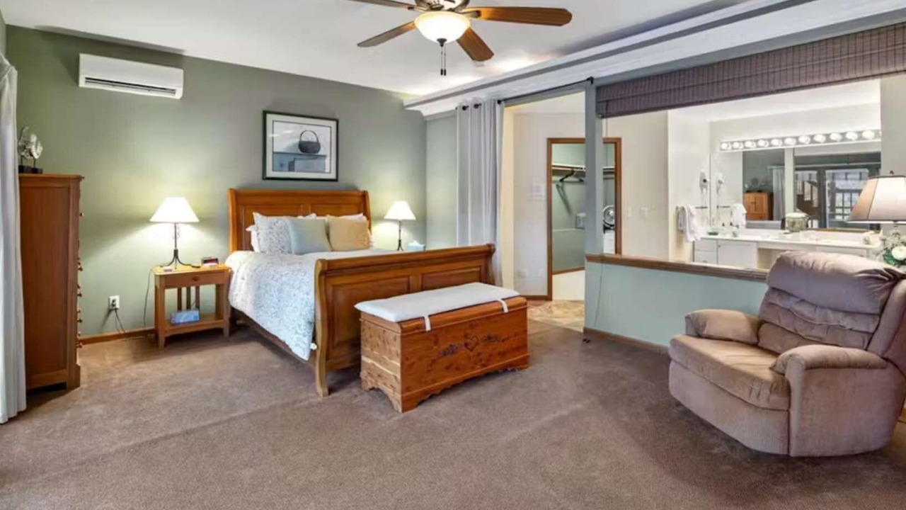 Photo of Bedroom in Gravois Mills
