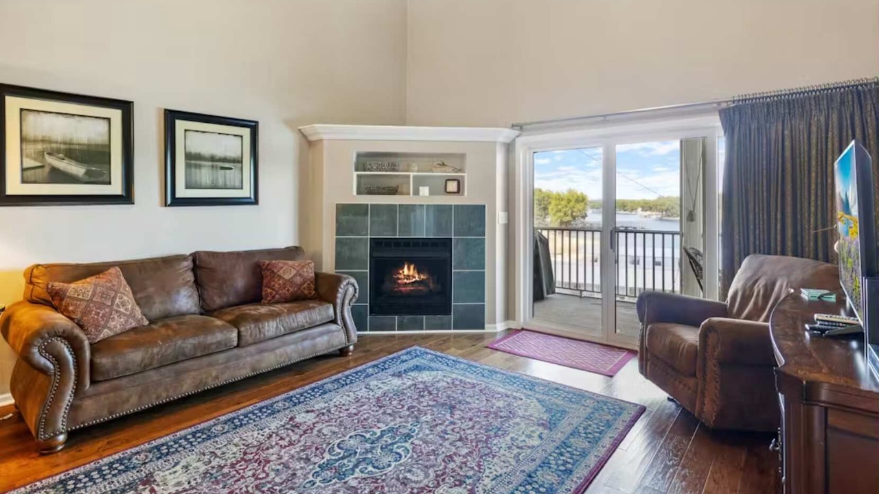 Photo of Livingroom in Sunrise Beach