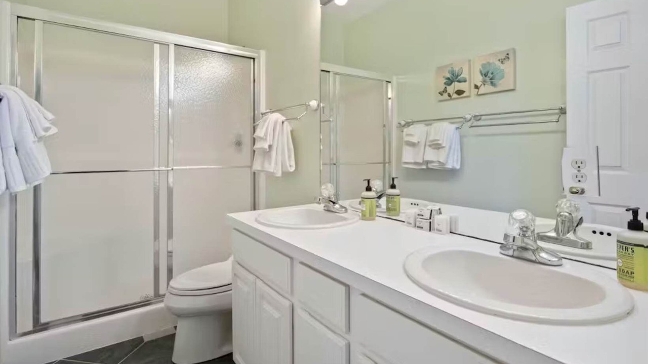 Photo of Bathroom in Sunrise Beach