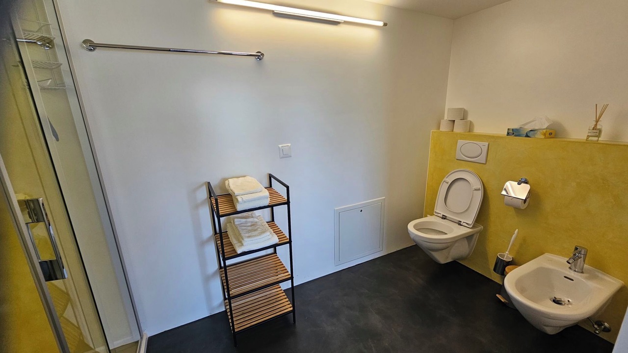 Photo of Bathroom in Cazis