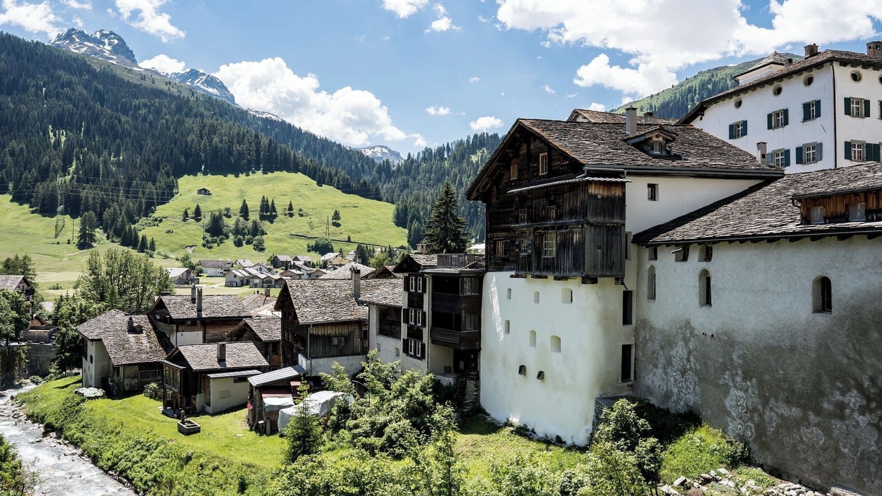 Photo of Others in Spluegen