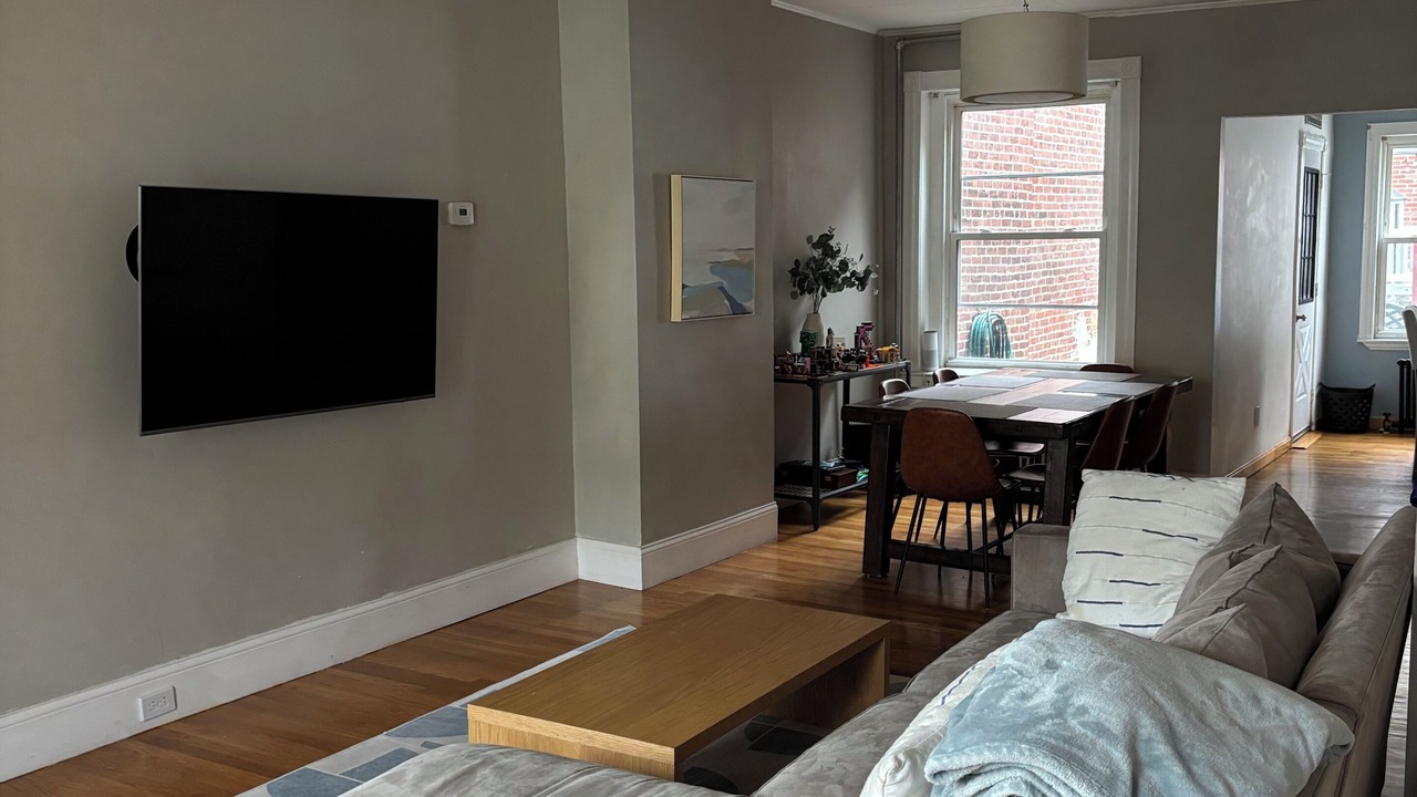 Photo of Livingroom in Telegraph Hill