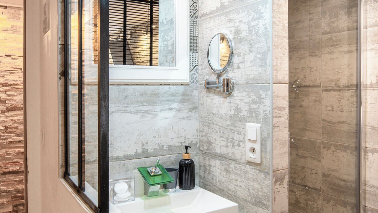 Photo of Bathroom in Les Grands Carmes