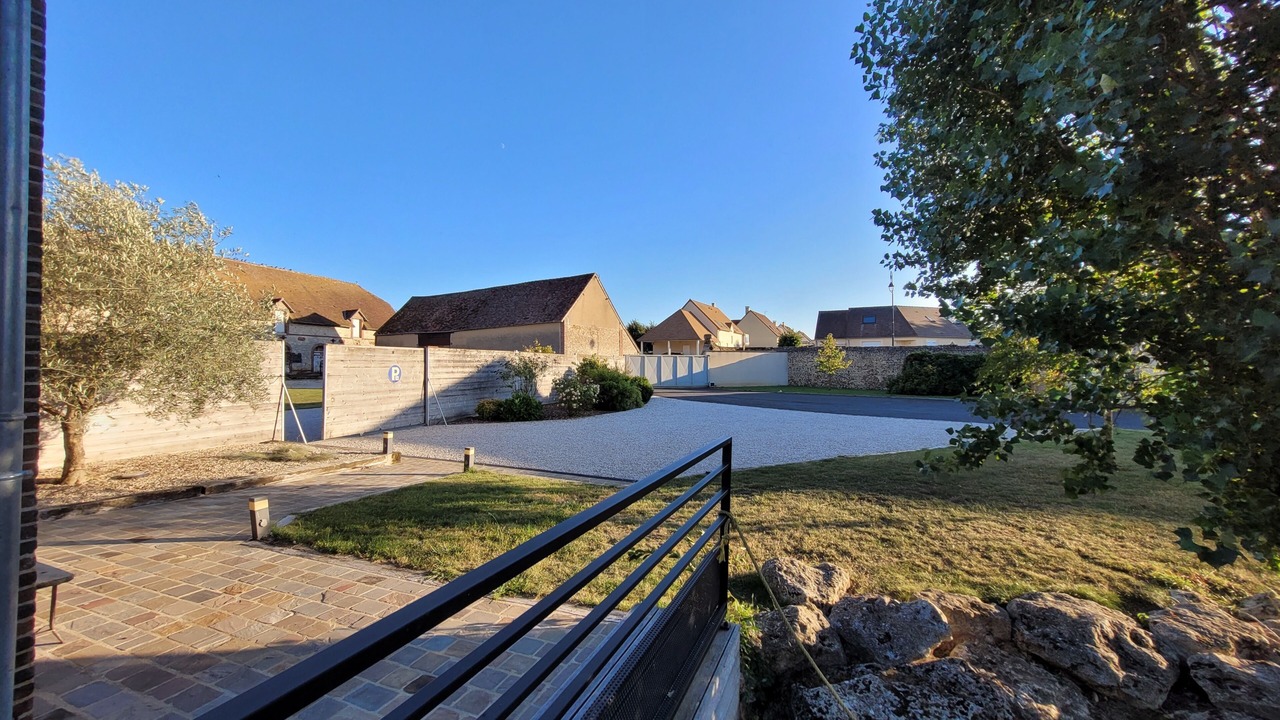 Photo of Outdoor in Poisvilliers