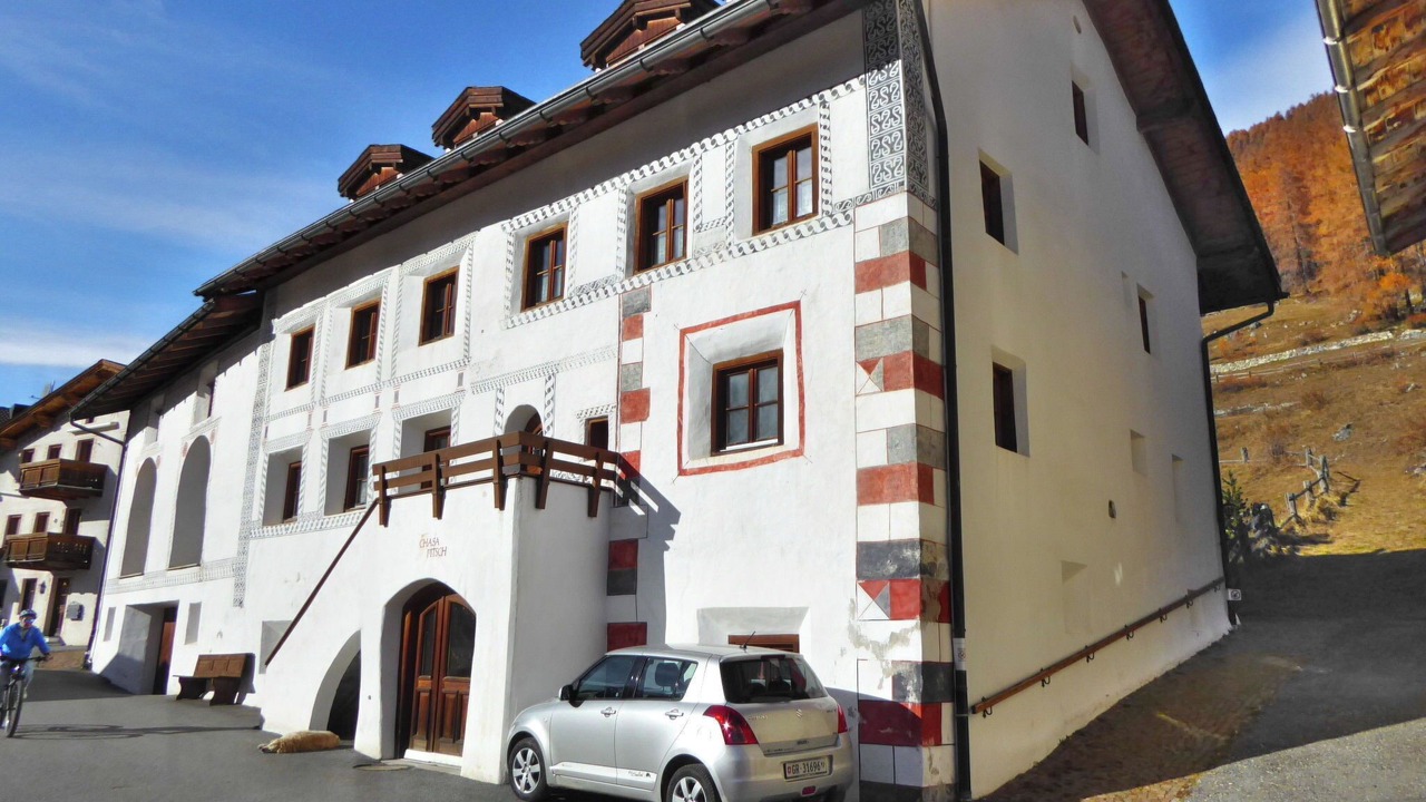 Photo of Others in Tschierv