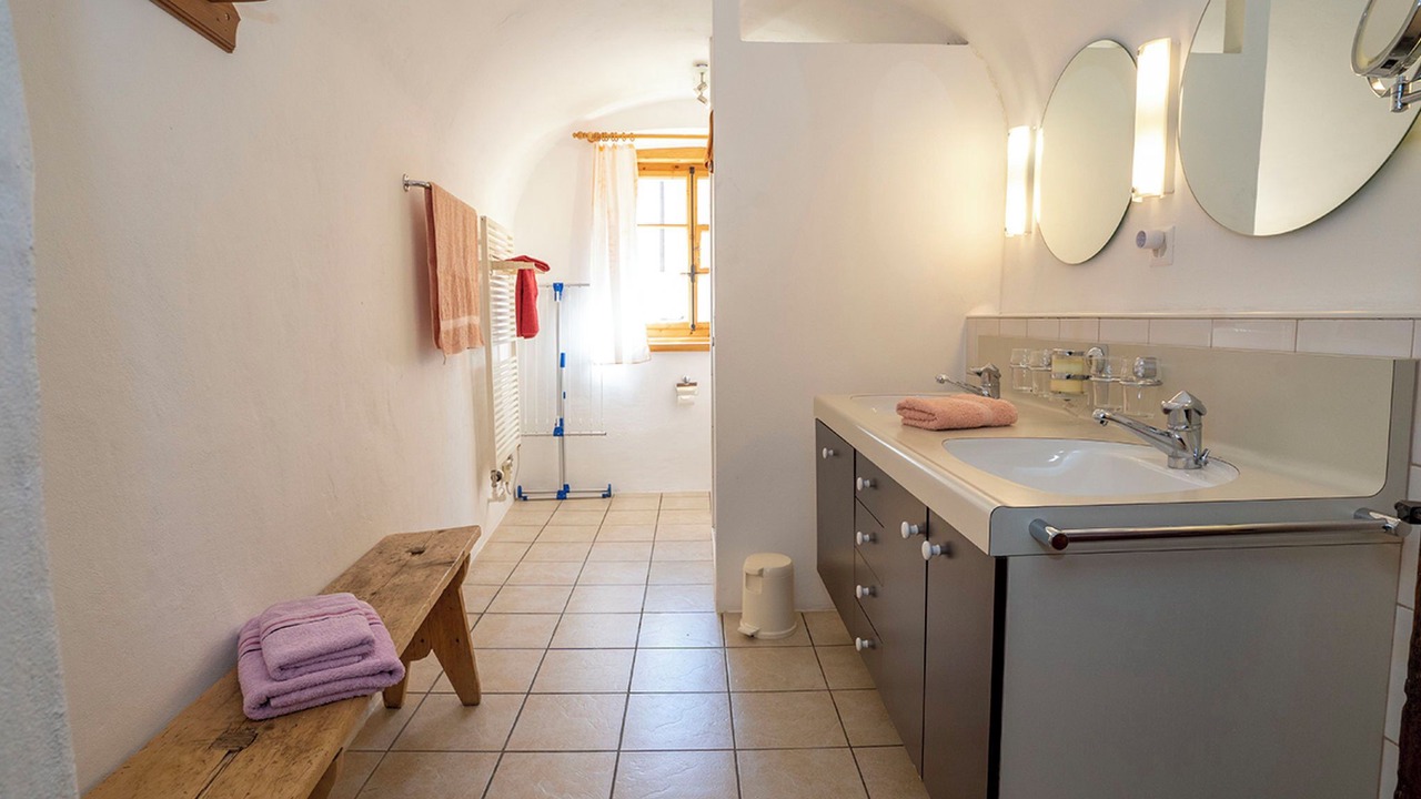 Photo of Bathroom in Sent