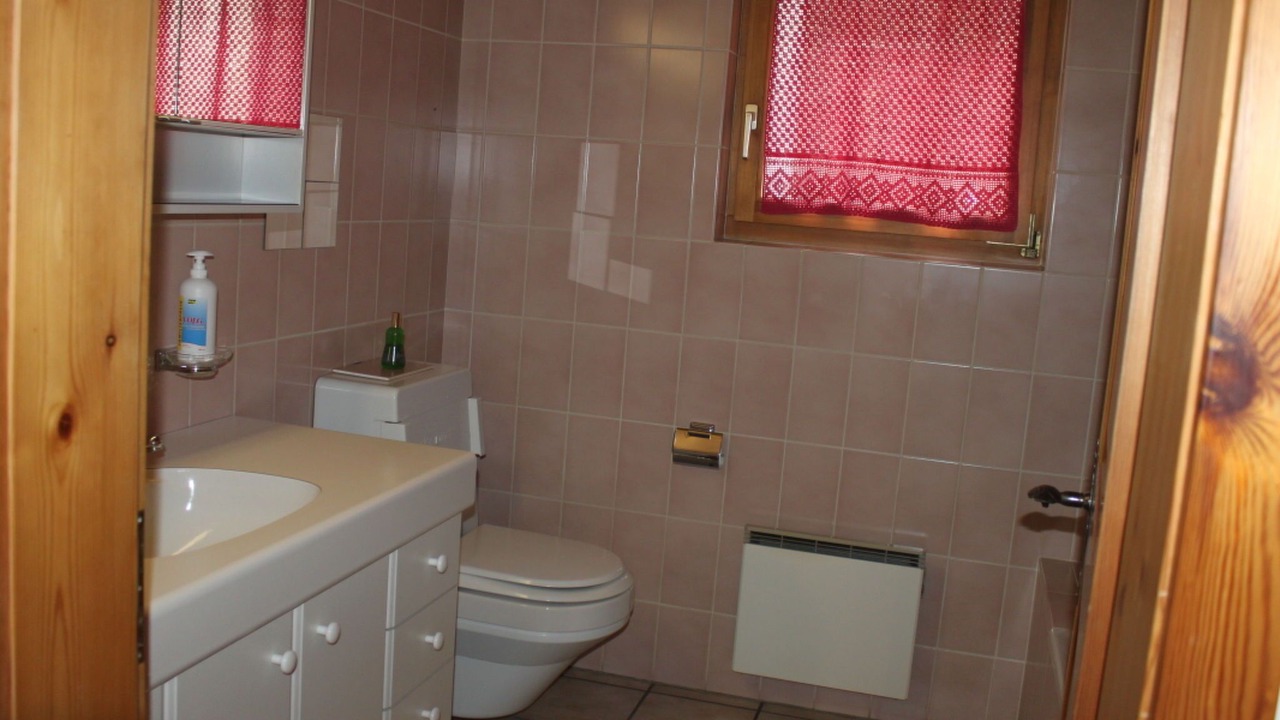 Photo of Bathroom in Ardez