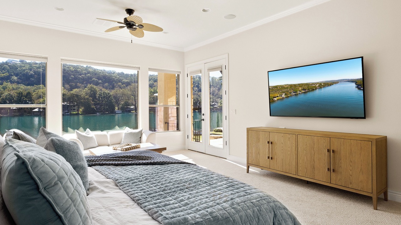 Photo of Patio Balcony in Oak Shores On Lake Austin