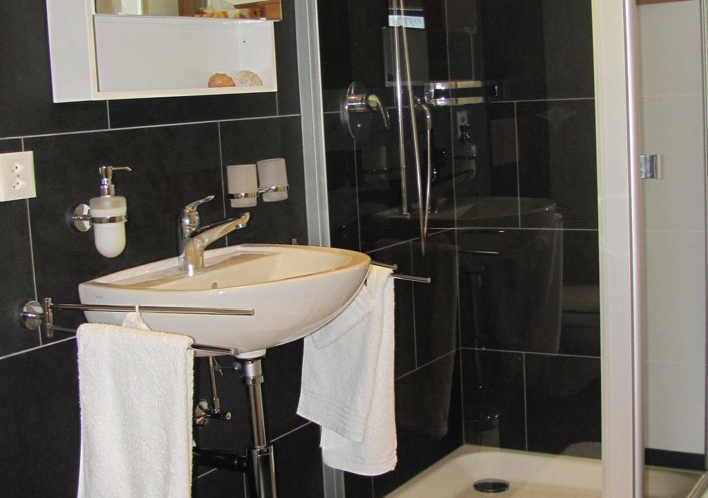 Photo of Bathroom in Tschlin