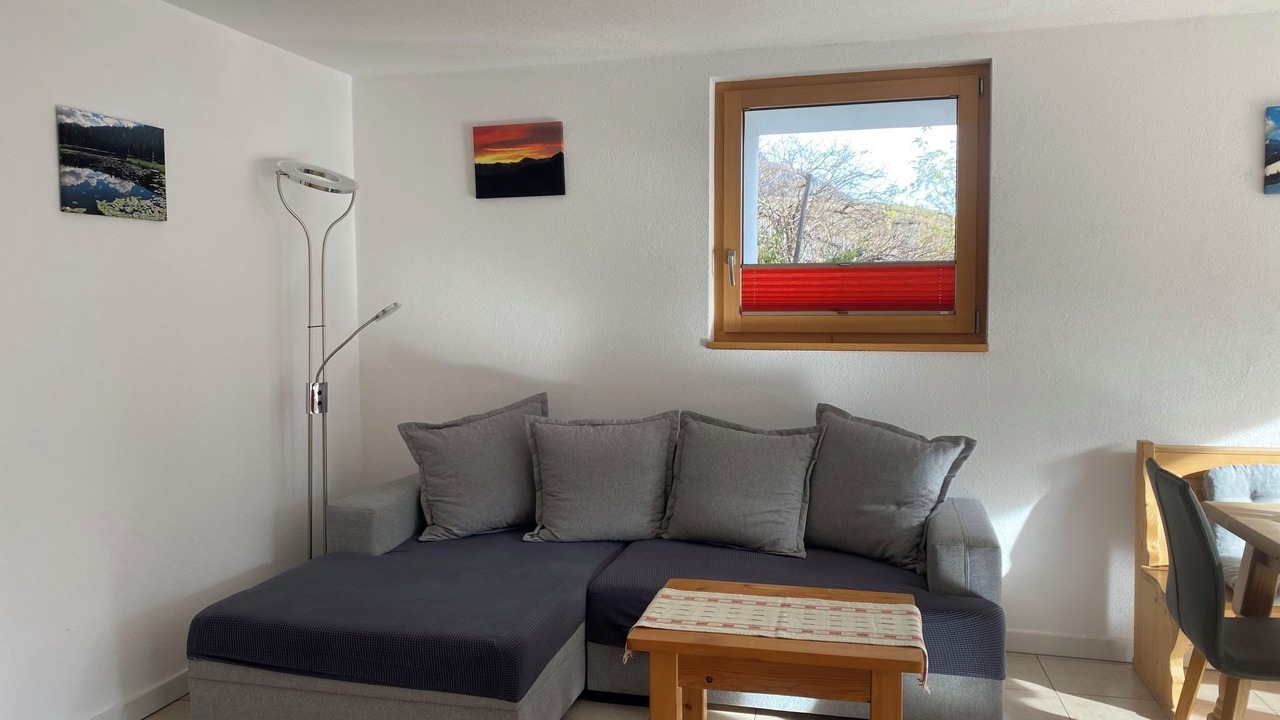Photo of Livingroom in Tschlin