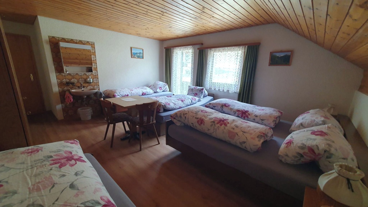 Photo of Others in Tschierv