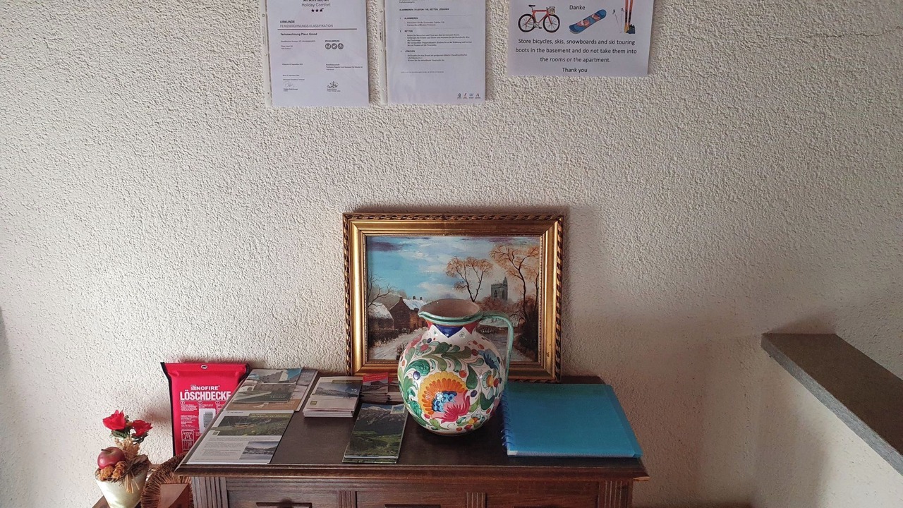 Photo of Livingroom in Tschierv