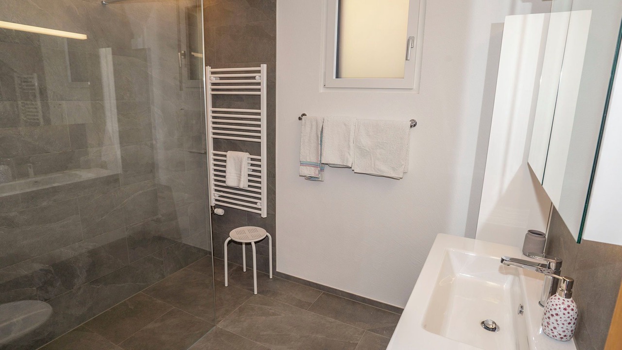Photo of Bathroom in Ramosch