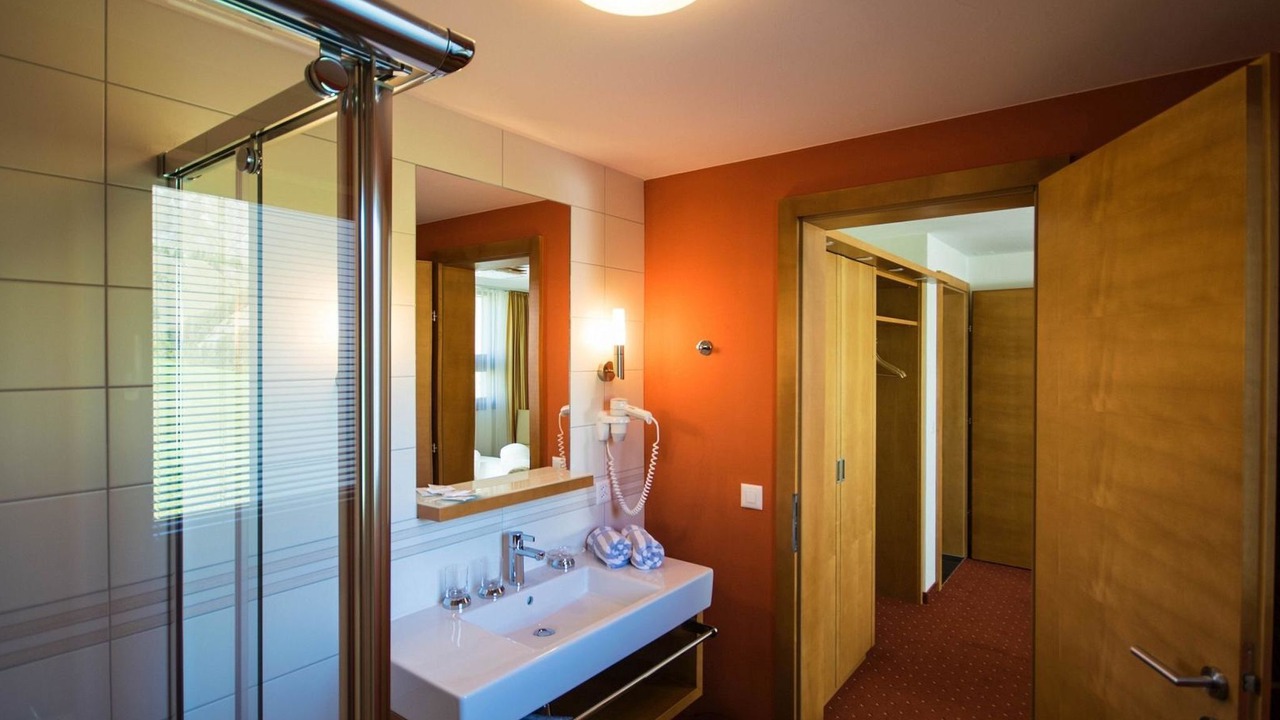 Photo of Bathroom in Ravaisch