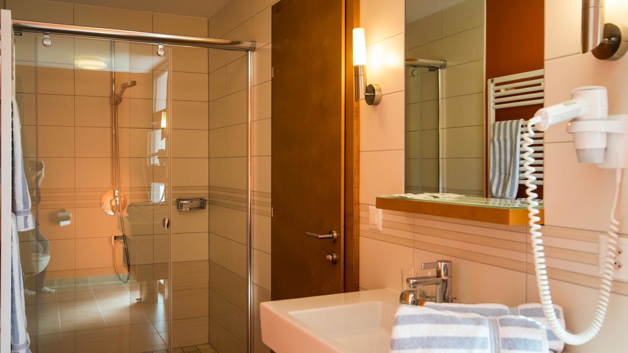 Photo of Bathroom in Ravaisch