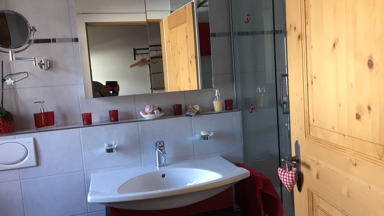 Photo of Bathroom in Sent