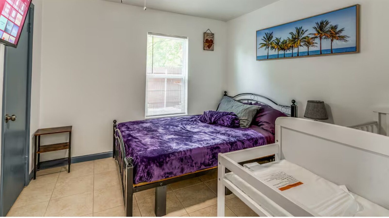 Photo of Bedroom in Central Arlington