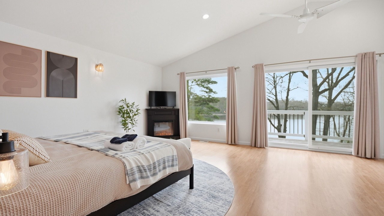 Photo of Bedroom in Lake Orion