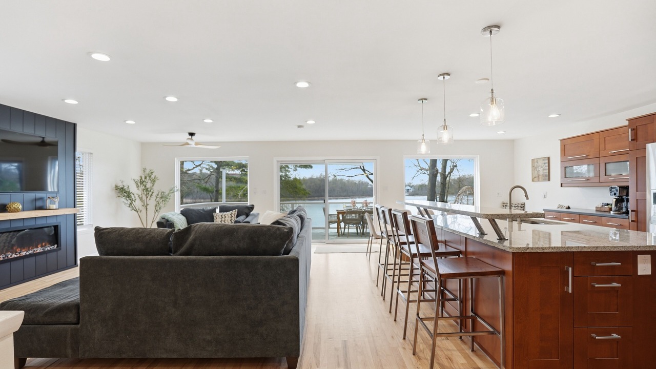 Photo of Livingroom in Lake Orion