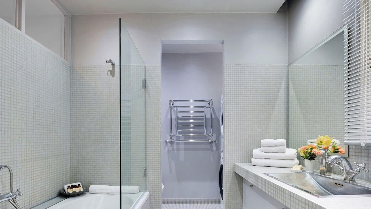 Photo of Bathroom in Arsenal