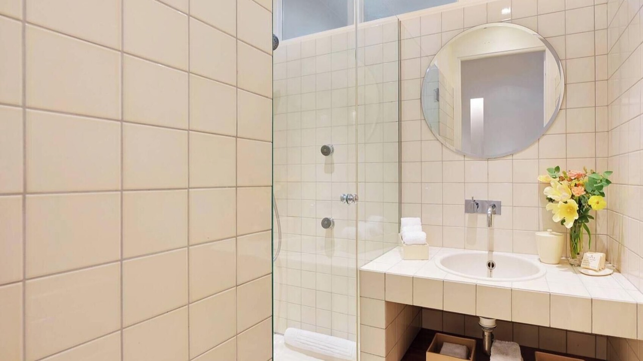 Photo of Bathroom in Arsenal