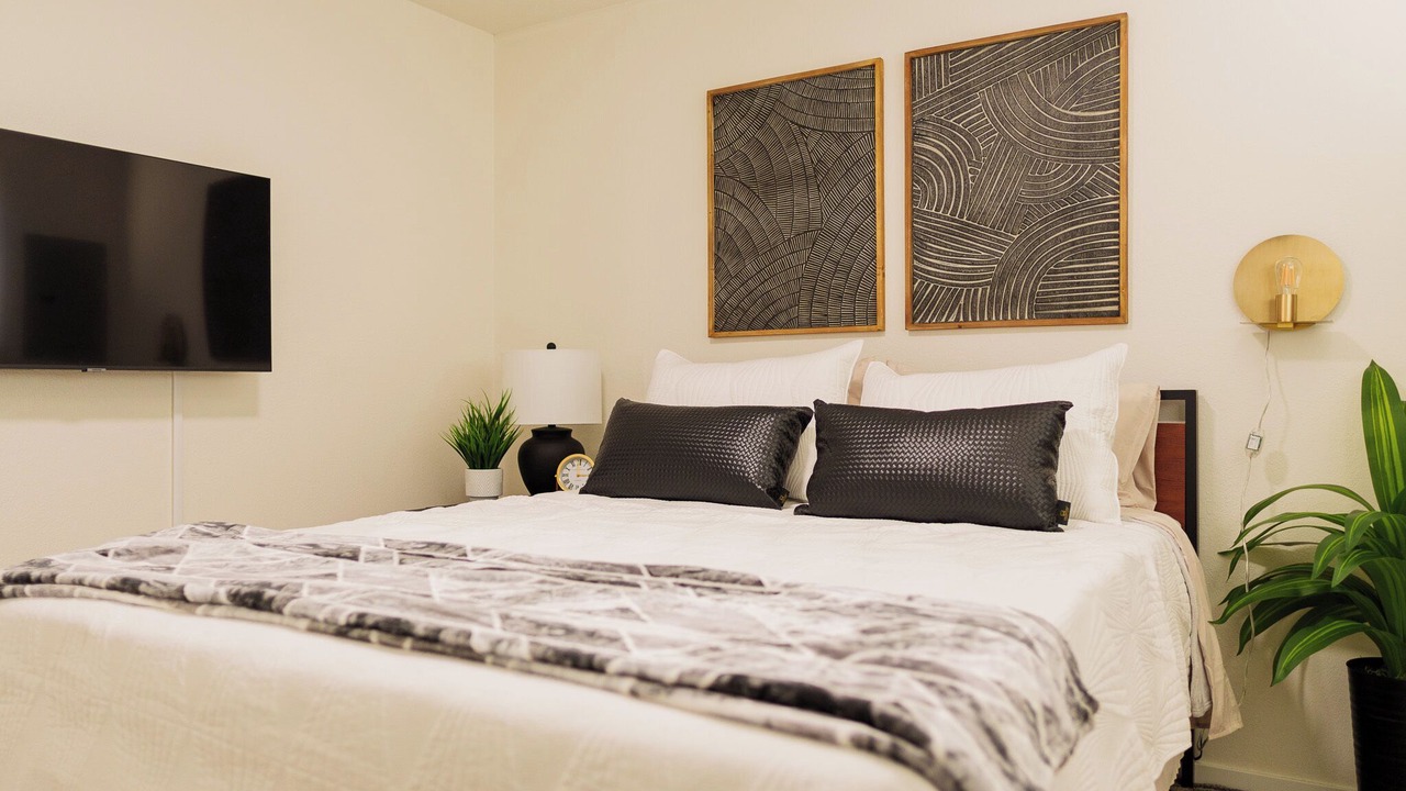 Photo of Bedroom in Tri-Cities