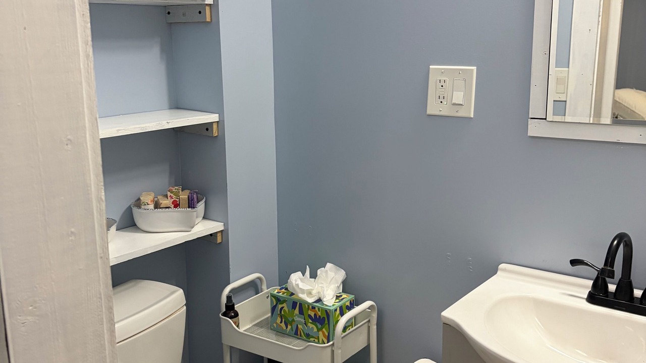 Photo of Bathroom in Truckland