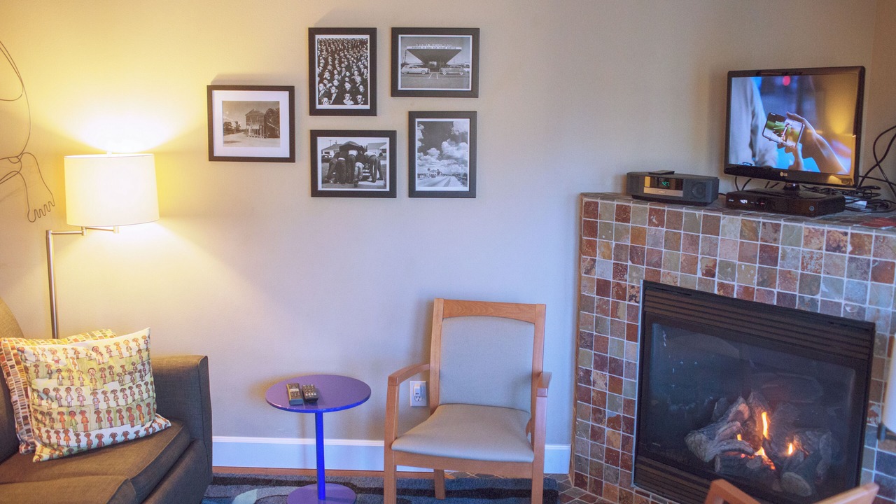 Photo of Livingroom in Old Ballard