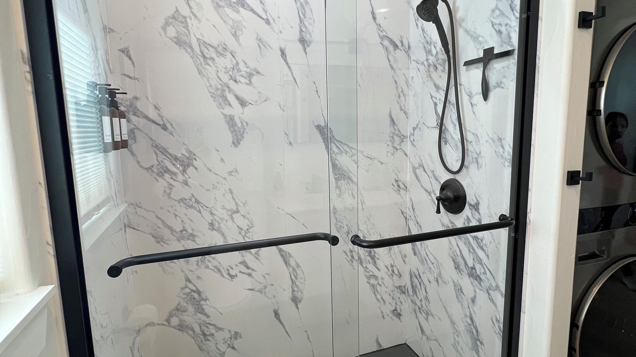 Photo of Bathroom in Alamosa