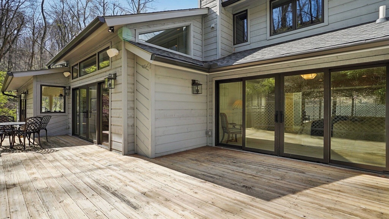 Photo of Outdoor in West Meade