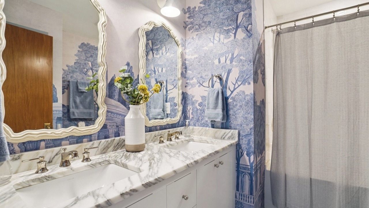 Photo of Bathroom in West Meade