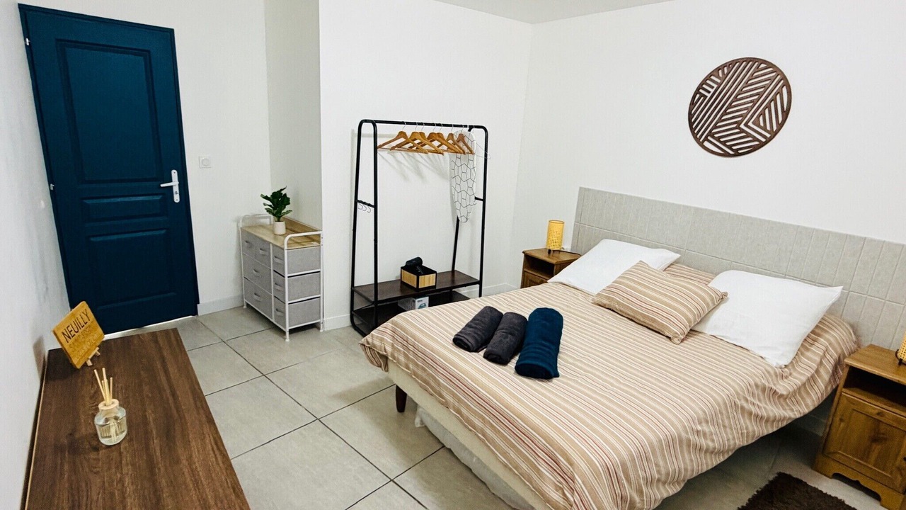Photo of Bedroom in Neuilly-Saint-Front