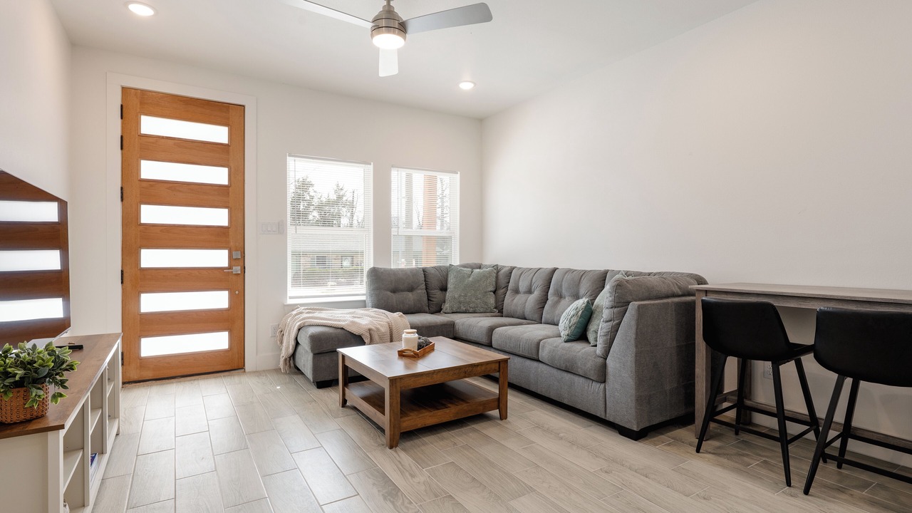 Photo of Livingroom in Sulphur Springs