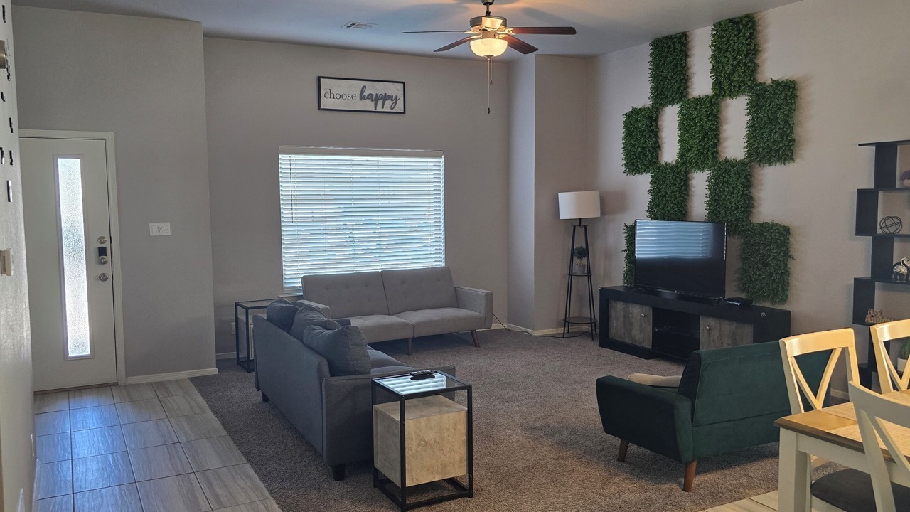 Photo of Livingroom in Biggs Field