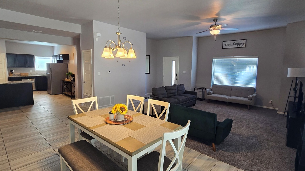 Photo of Livingroom in Biggs Field